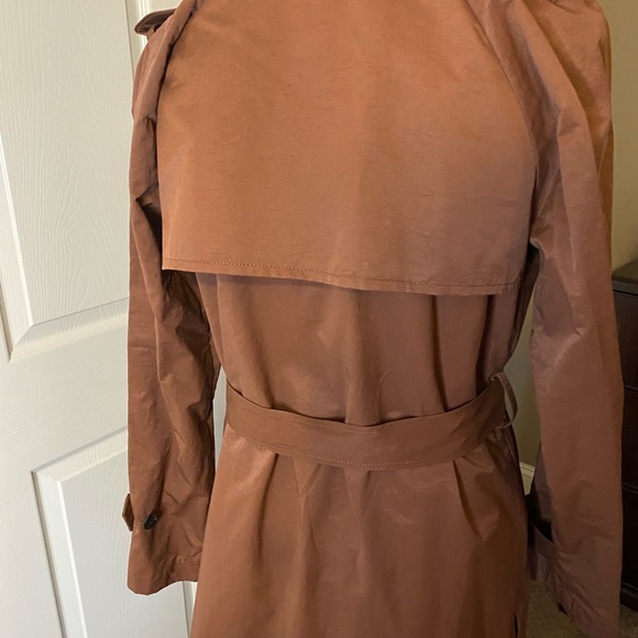 Double Breasted, Belted Women’s Trench Coat - Picture 6 of 7